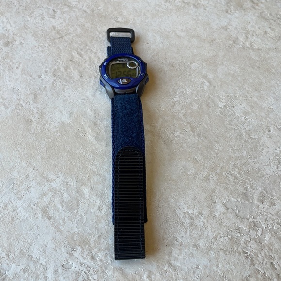 Armitron sports men battery water resistant 165ft chronograph alarm - Picture 6 of 6